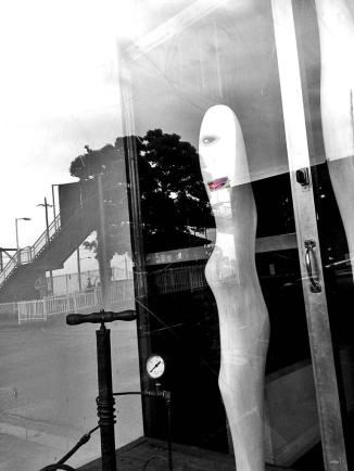 B2tulgjCUAAt-Gm.jpg large