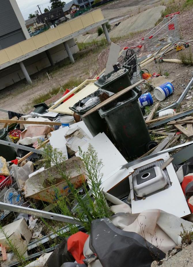 B9Y5PDyCMAE7Bws.jpg large