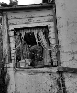 B9yt8dGCUAMk3Ap.jpg large